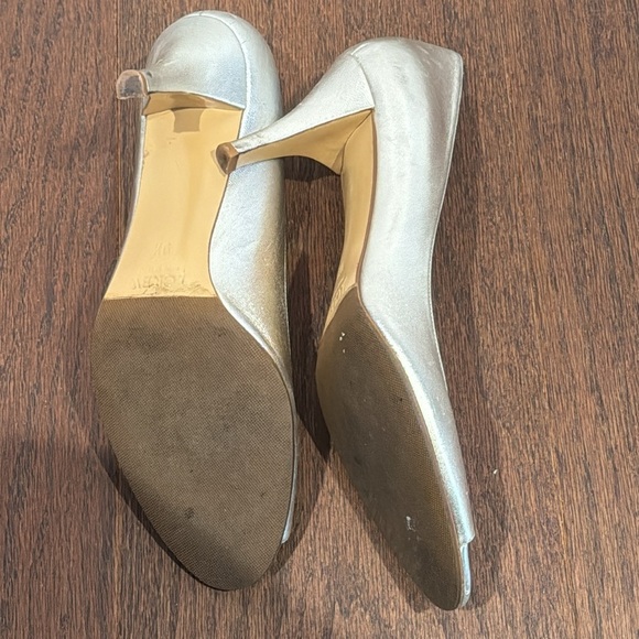 J Crew Silver Peep Toe Pumps Size 9.5 - Picture 5 of 7